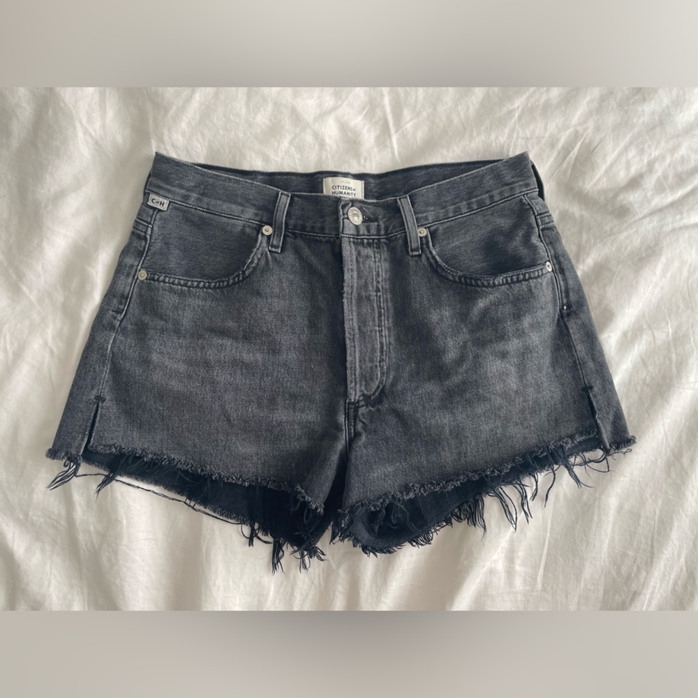 Citizens Of Humanity Loro Shorts in Vintage Black - Picture 6 of 9